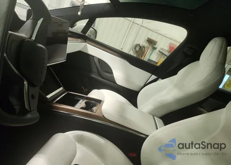 2022 Tesla Model X from USA, damaged, VIN 7SAXCBE56NF329464